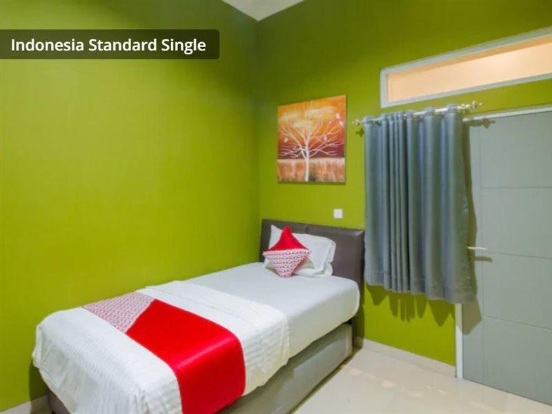 Hotel Oyo 871 Aira Costel Cianjur Exteriér fotografie