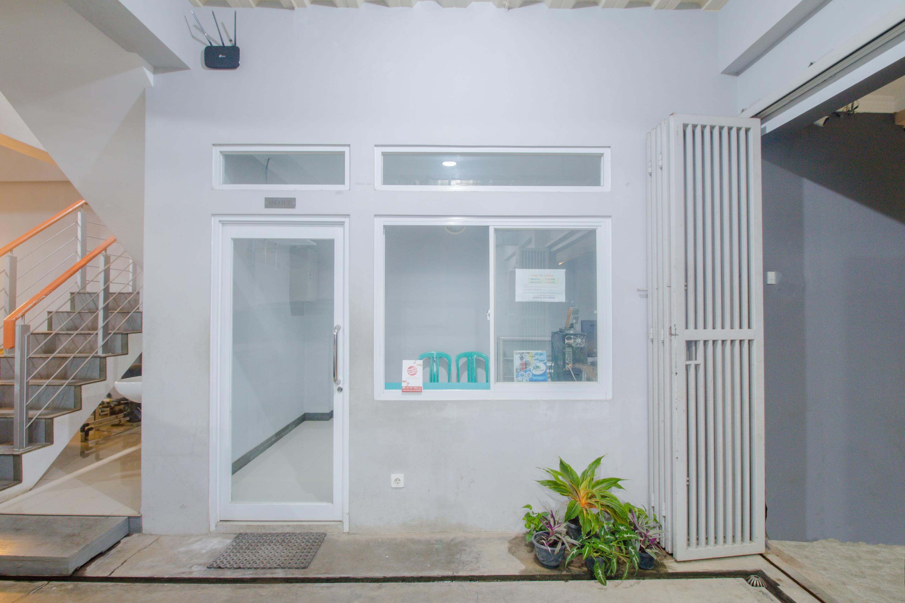 Hotel Oyo 871 Aira Costel Cianjur Exteriér fotografie